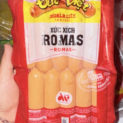 Xúc xích Đức Việt